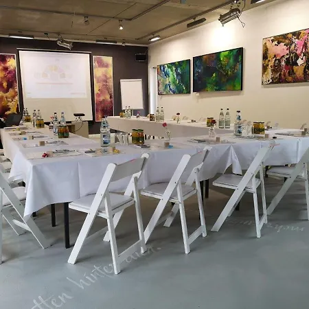 Kunst Frahm Konukevi 4*