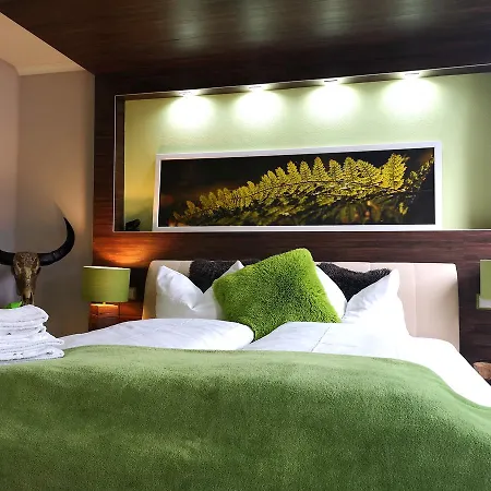 Kunst Frahm 4* Basthorst (Mecklenburg-Vorpommern)